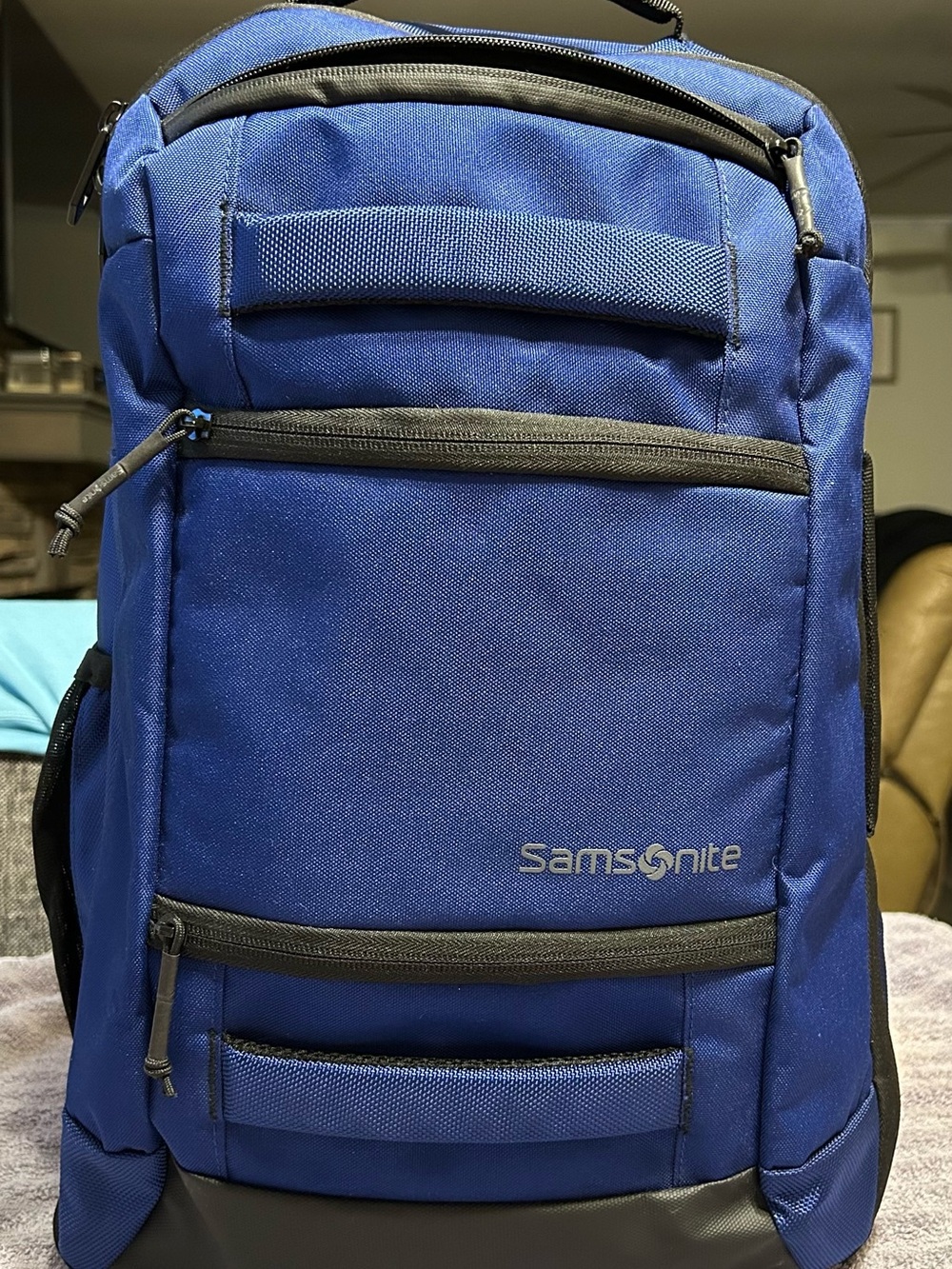 Samsonite Detour Men's Royal Blue Travel Backpack with Black Accents
